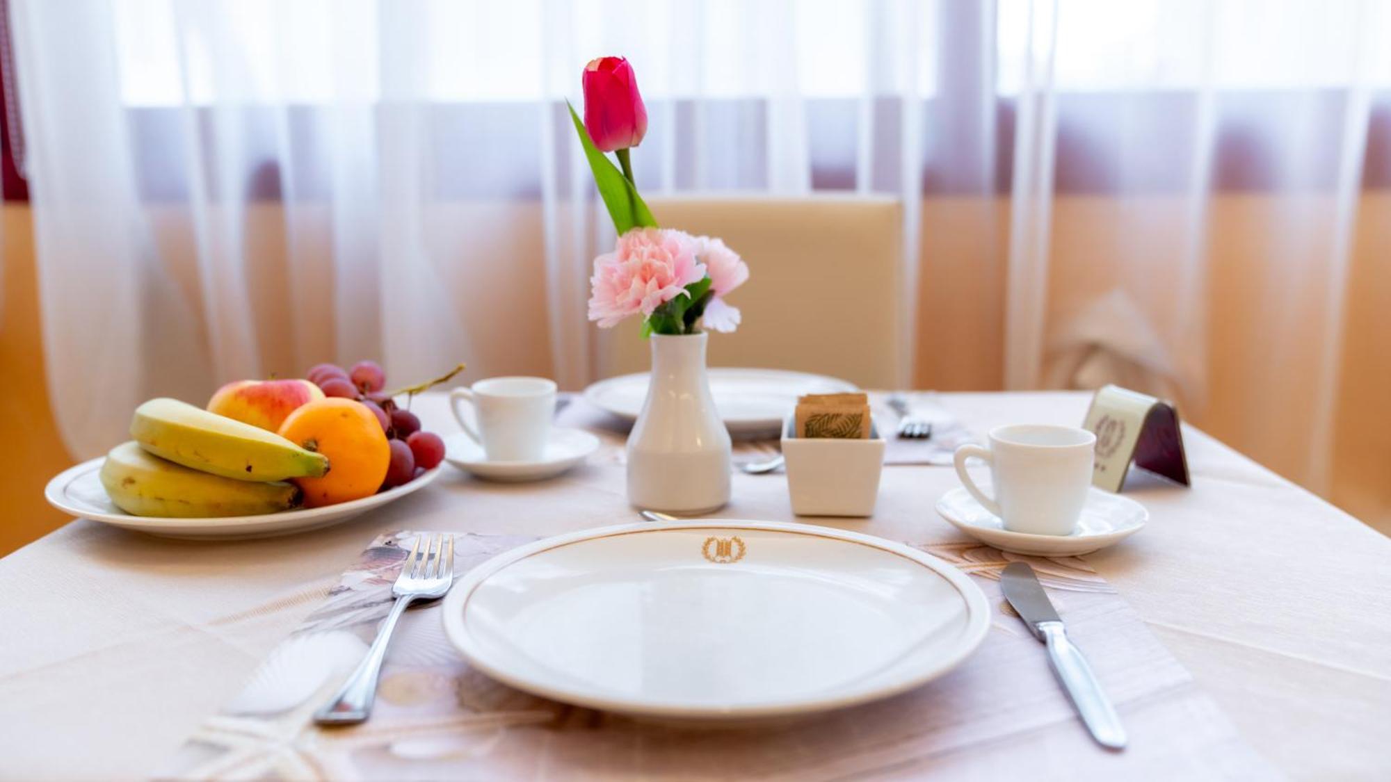 רימיני Hotel Nobel מראה חיצוני תמונה